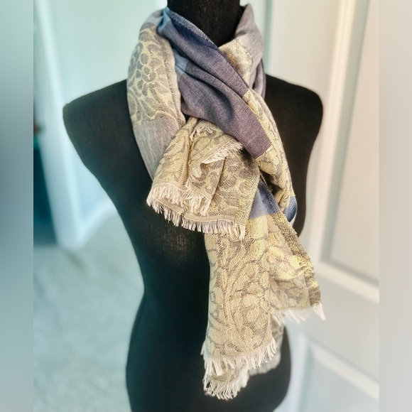 Ann Taylor Metallic Navy Floral Scarf Wrap Shawl ONE SIZE NWOT - Picture 4 of 14